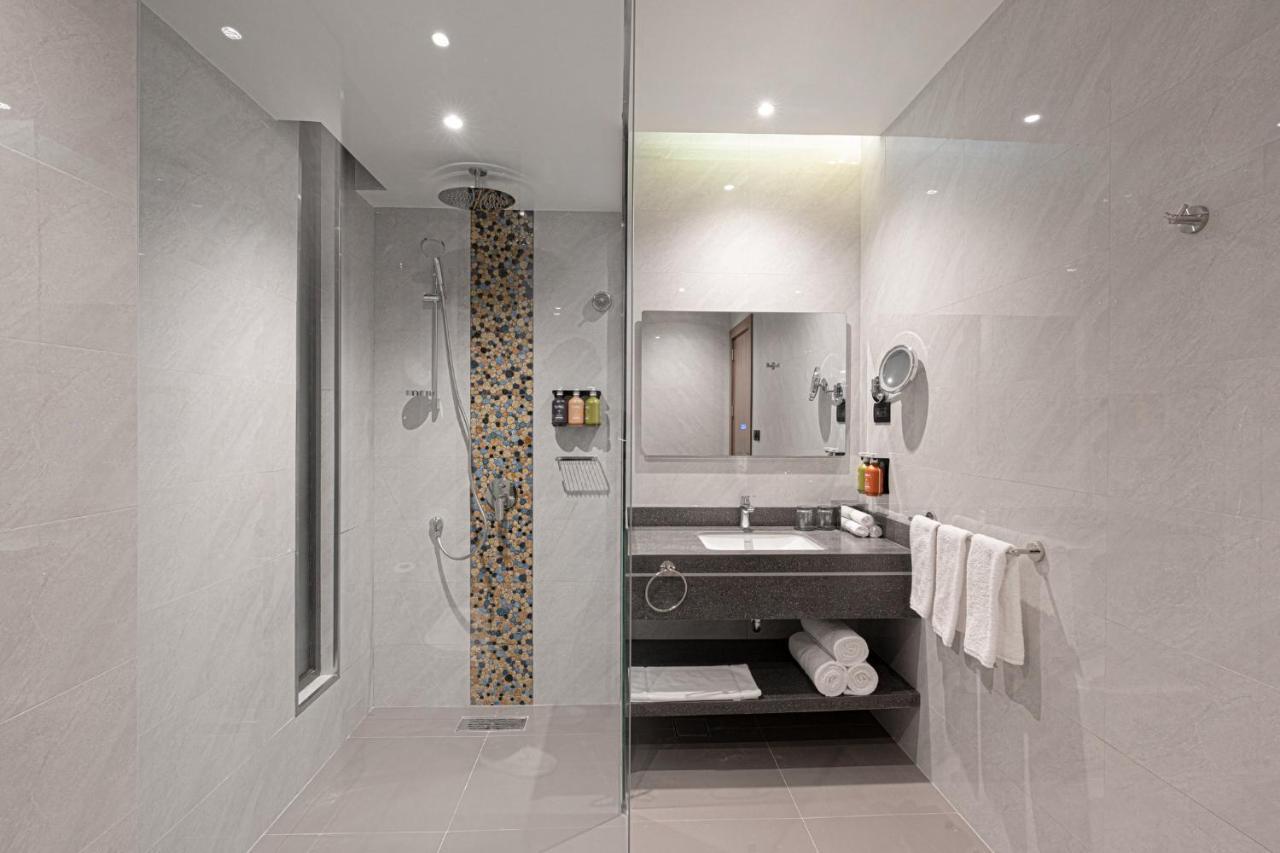 Holiday Inn Riyadh The Business District By Ihg Extérieur photo